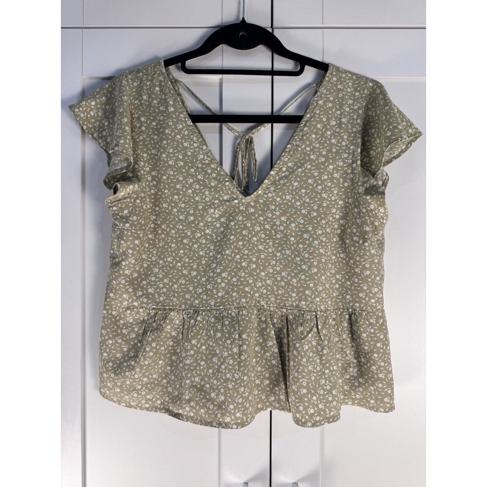 Abercrombie & Fitch Green Ditsy Floral Peplum Top Sz XS Cottagecore Flowy